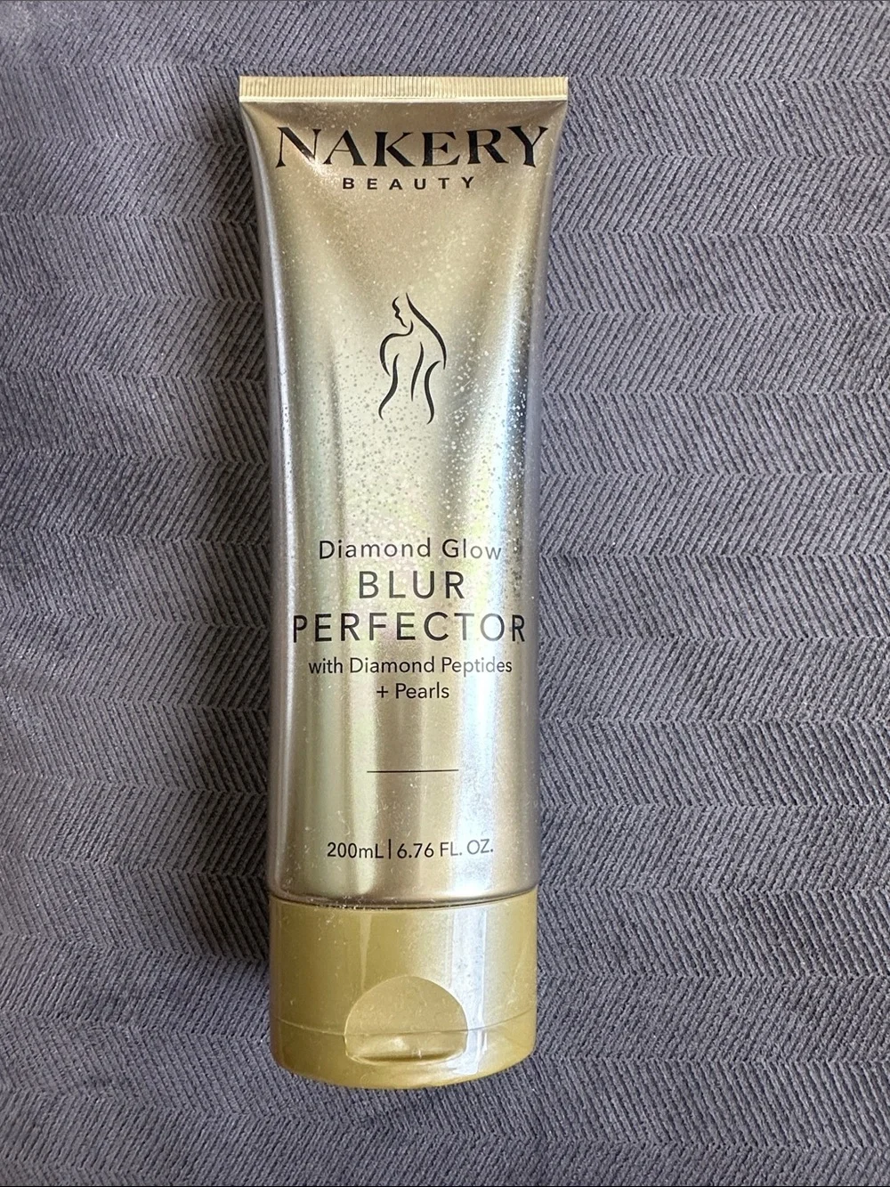 Nakery Diamond Glow Blur Perfector